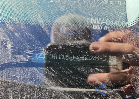 2017 Lexus Ls 460 из США, поврежденный, VIN JTHCL5EFXH5028495